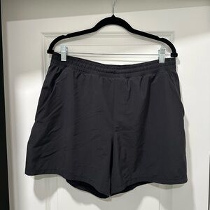 Lululemon Men's Large Black Pace Breaker Lined 5” Shorts